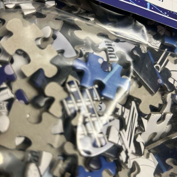 Star Trek USS Enterprise Haynes Edition Puzzle - Picture 2 of 4